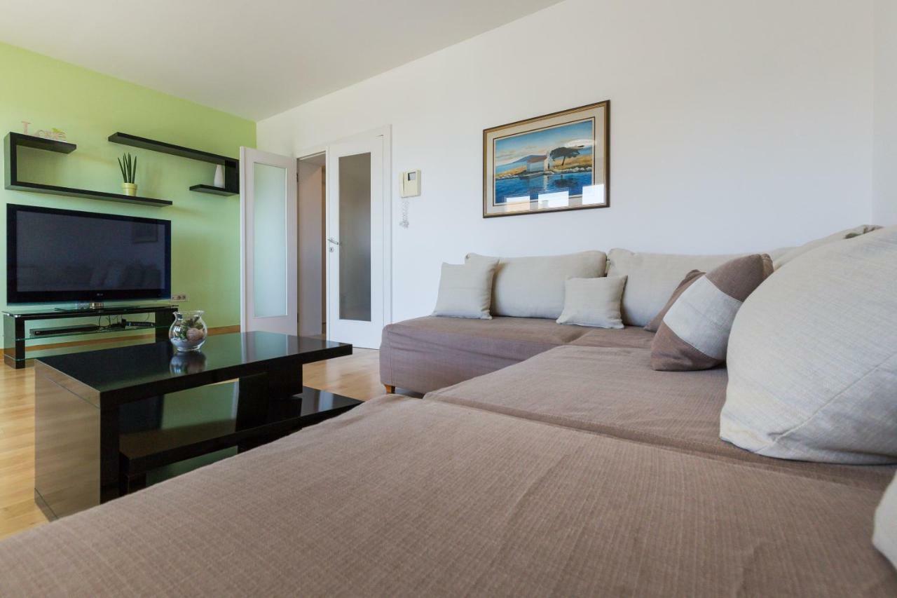 זאדאר Apartment Pavic - Private Parking מראה חיצוני תמונה