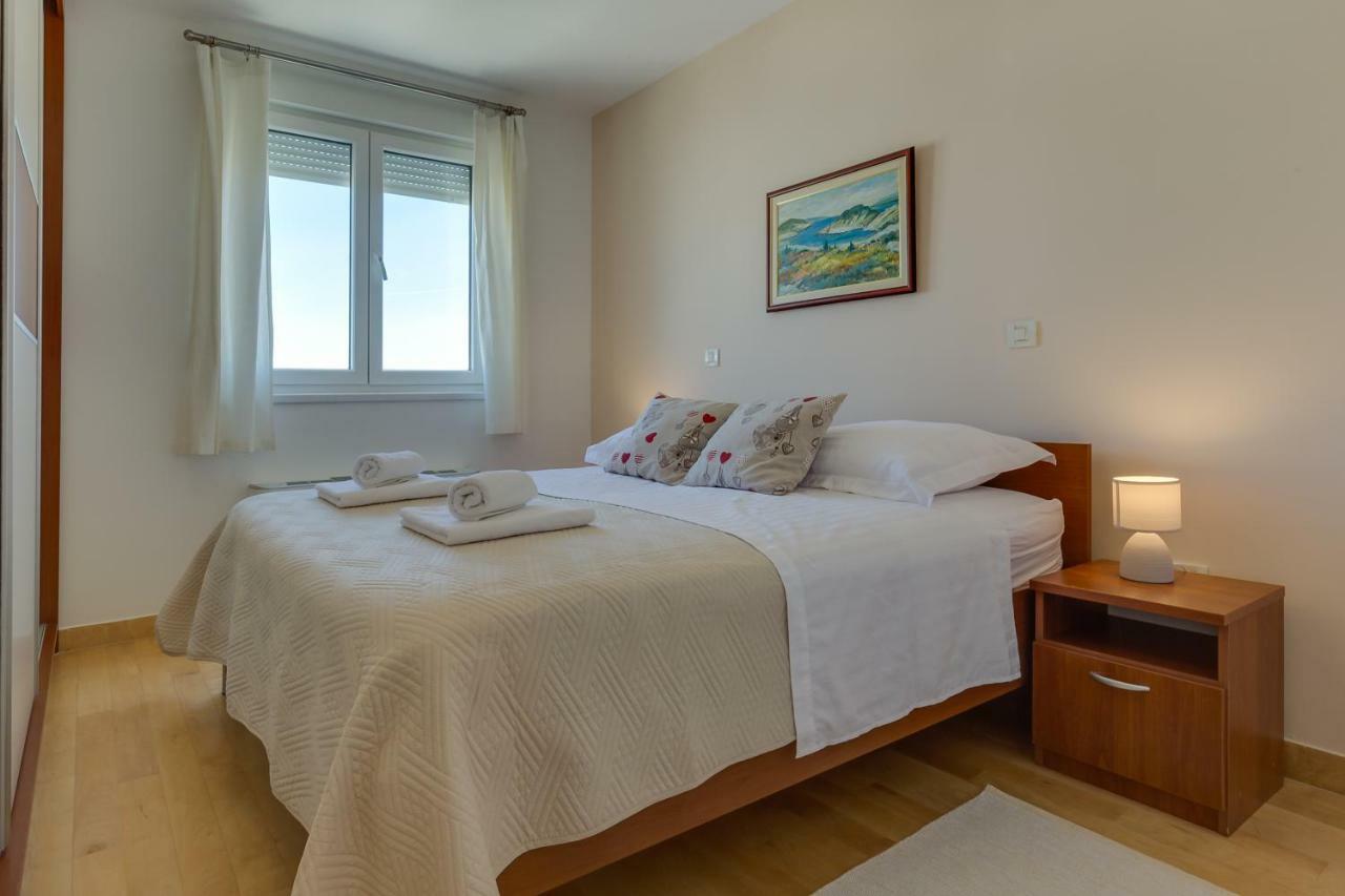 זאדאר Apartment Pavic - Private Parking מראה חיצוני תמונה